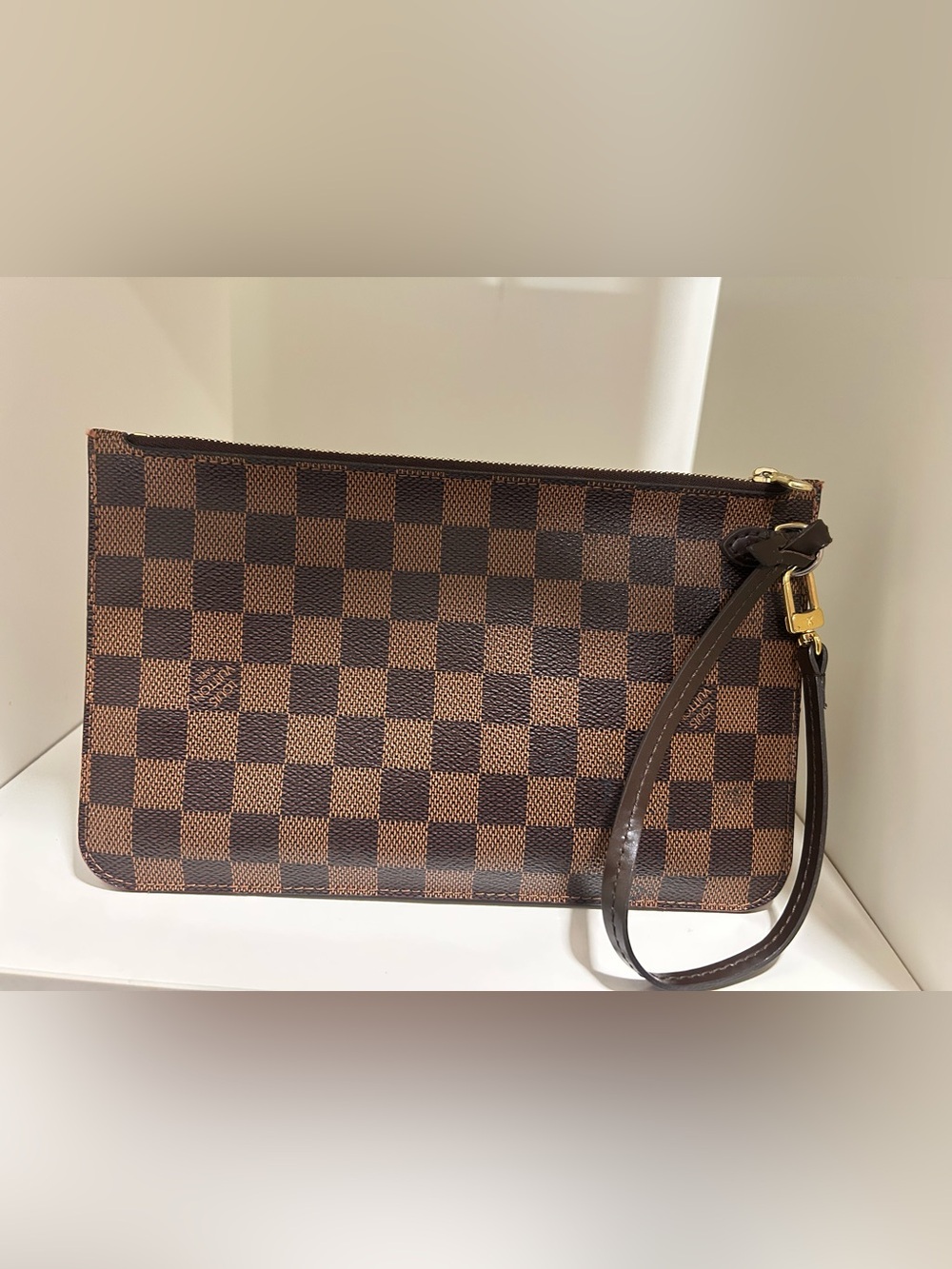 Authentic Louis Vuitton Neverfull Pouchette Wristlet - Picture 5 of 14
